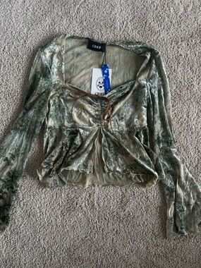 Cider NWT Green Floral Velvet Tie-Front Long Sleeve Top
